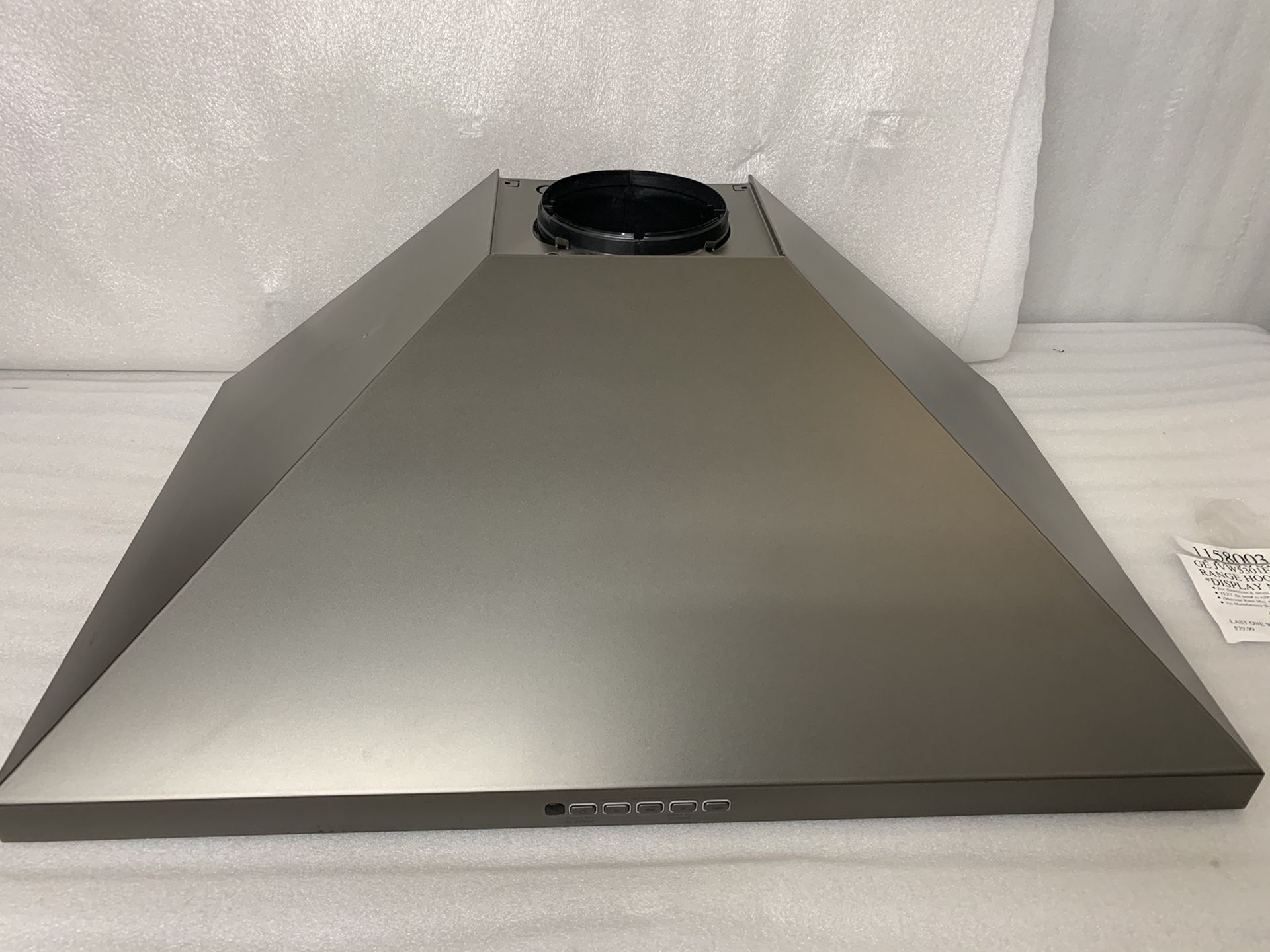 GE JVW 30 “ range hood in slate display from Costco