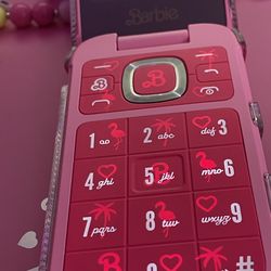 Barbie flipphone
