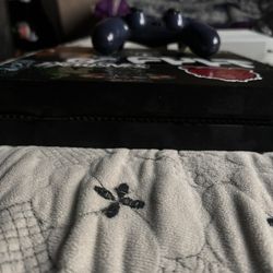 ps4 with controller 