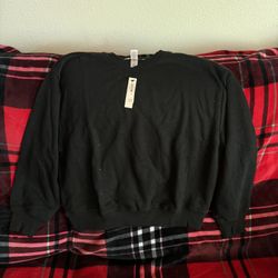 new PINK sweatshirt’s size small