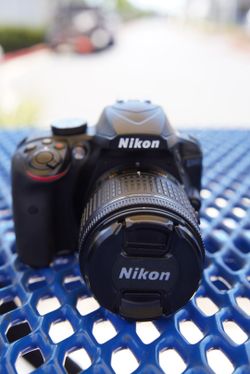 Nikon D3400 3 Lens w/ bag