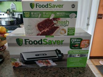NEW! FOODSAVER PLUS BOX OF BAGS