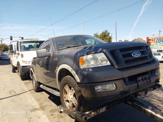 2004 Ford F150 For Parts