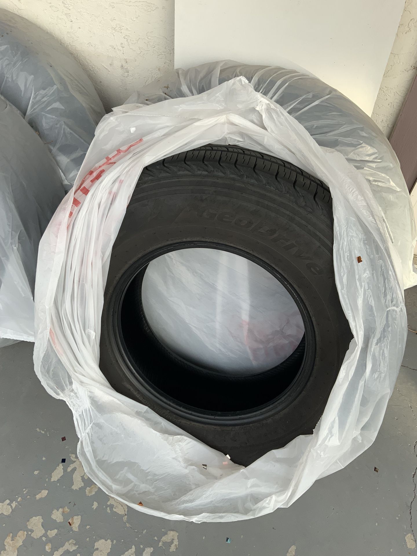 245/75 R16 Geodrive Tires