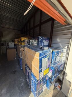 GE 11800 BTU Window AC + Heater (230V) – Brand New