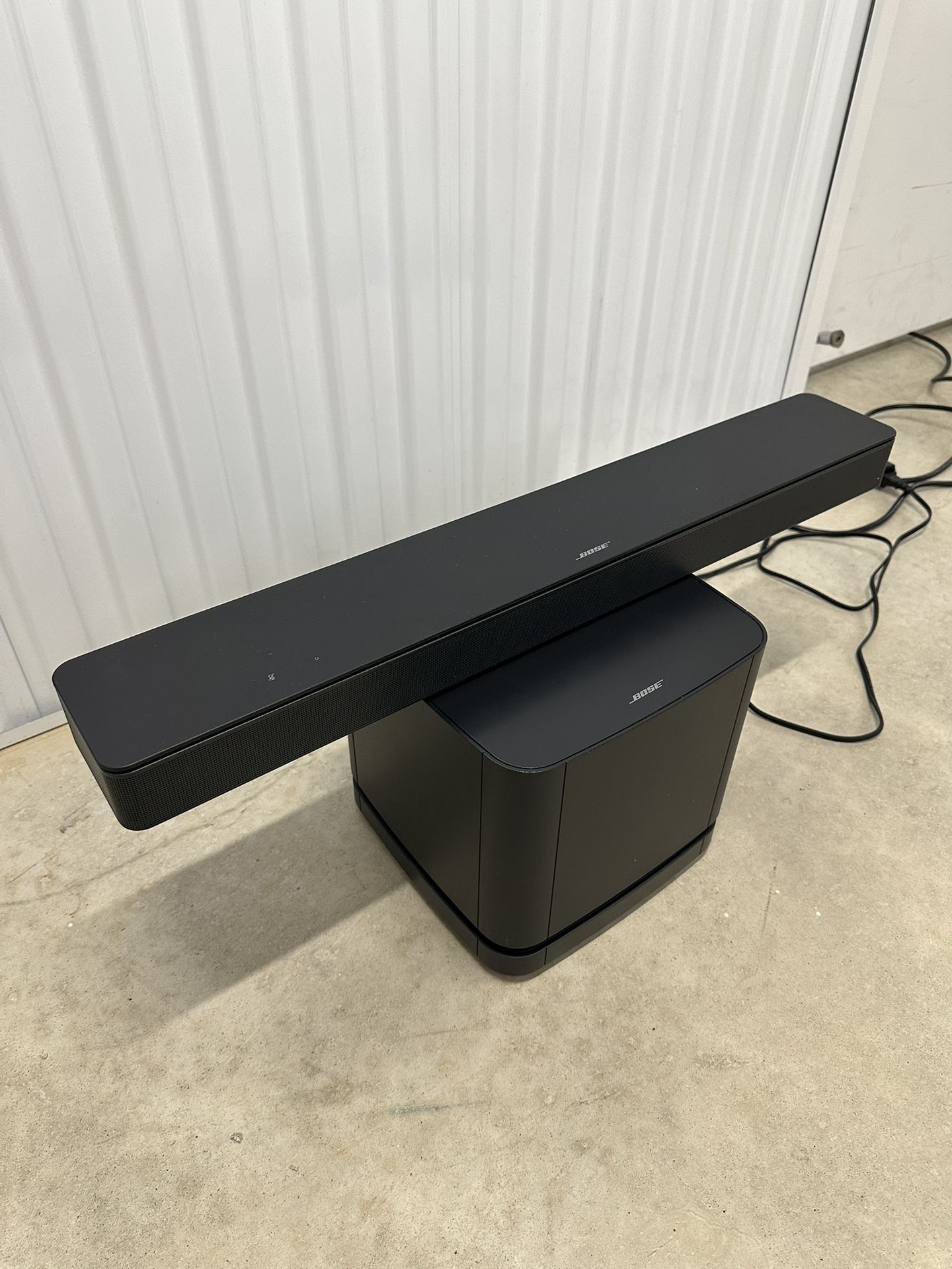 Bose Smart Soundbar 300 and Bose Bass Module 500
