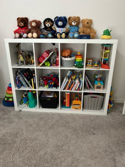 White Cube Shelf