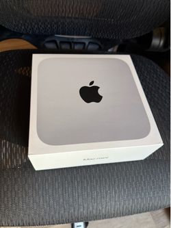 Mac Mini (M2 Chip)