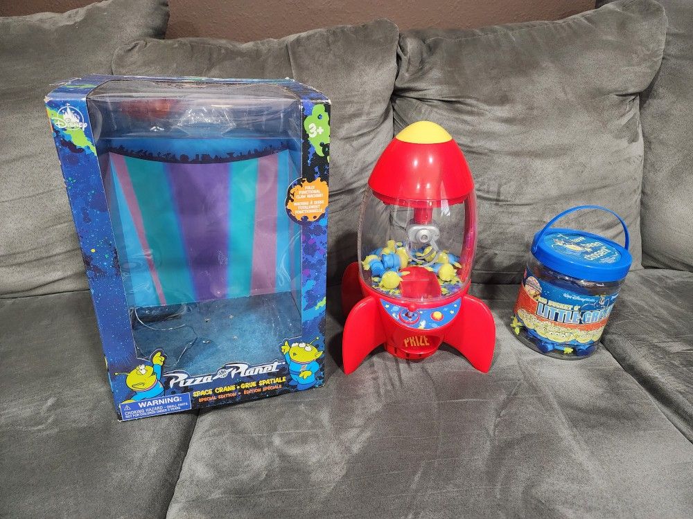 Disney Pixar Pizza Planet Space Crane