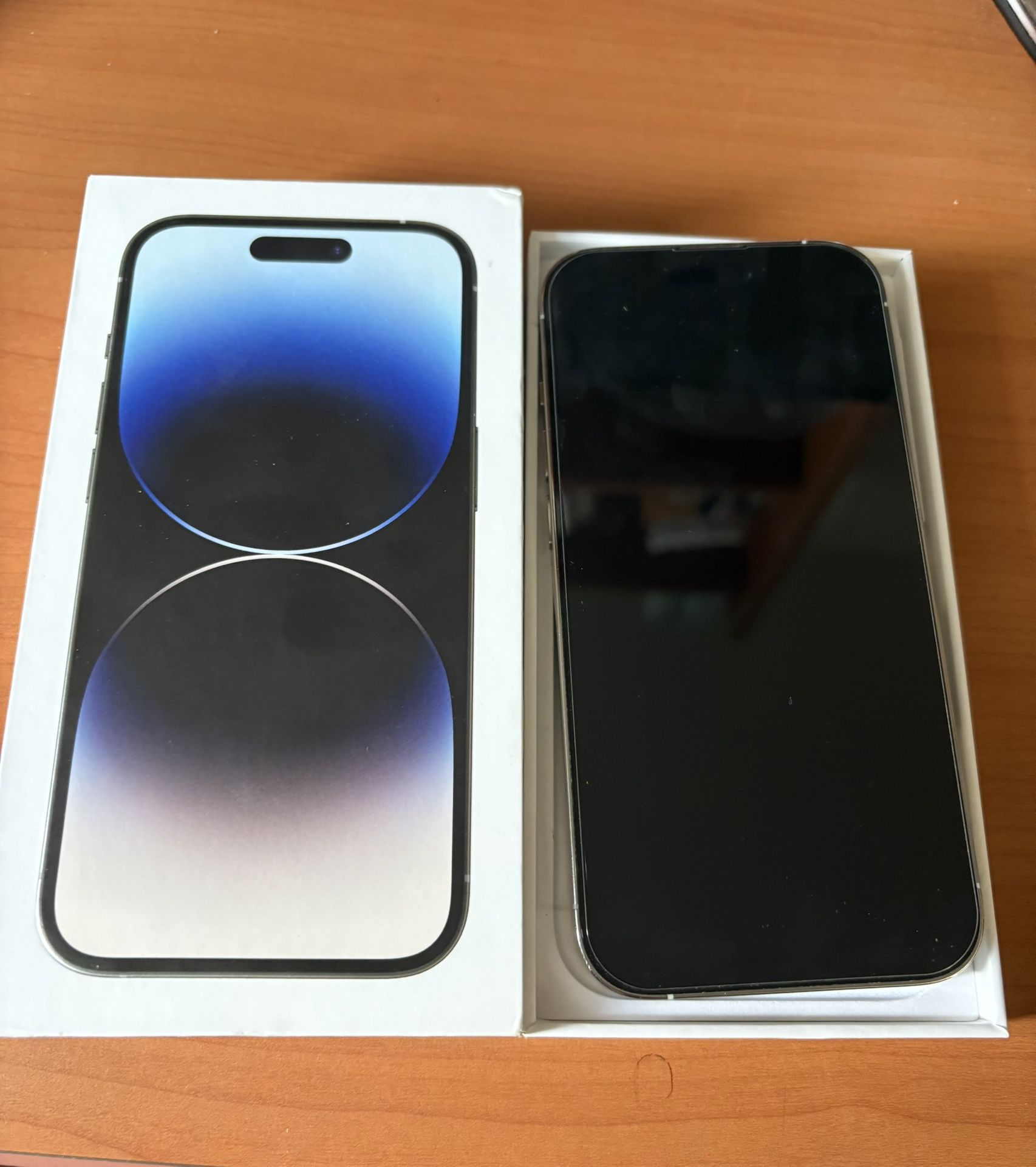 Unlocked iPhone 14 Pro Silver