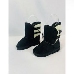 Brand New Girls Black/Off White Boots- Avail in sizes 6,7,12