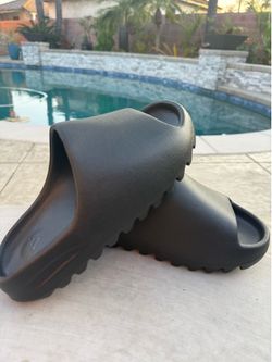 yeezy slides