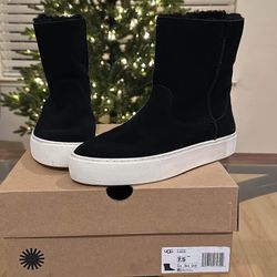Ugg Boots Black