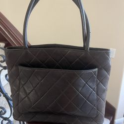 Channel Black Purse