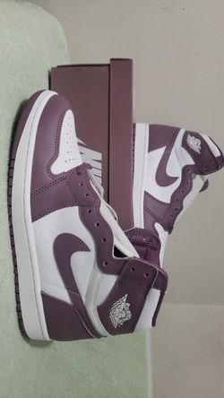  Jordan 1 High Mauve/White 10m Brand New ( DS) Xmas Discounts