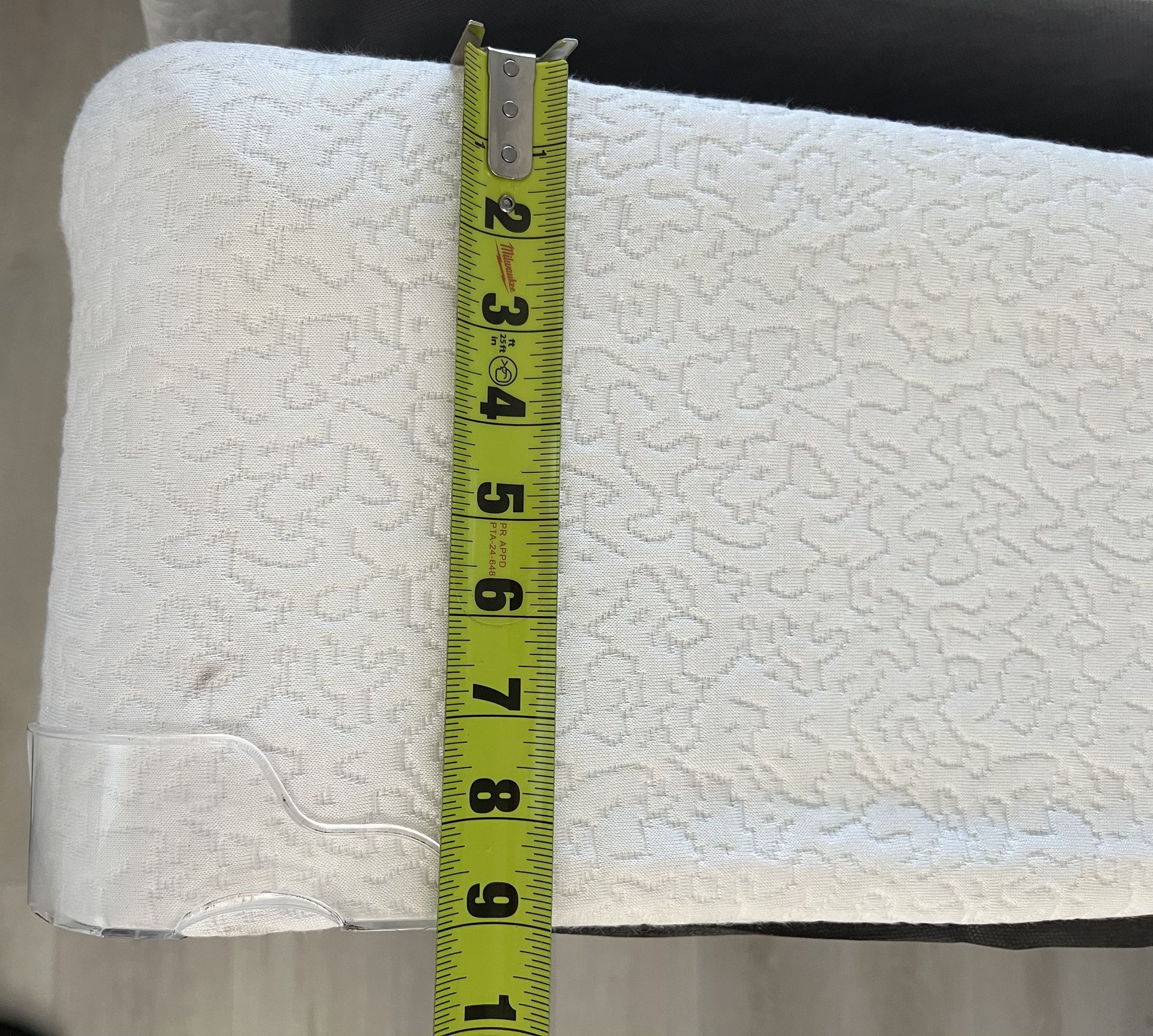 King Size Metal Bed Frame With Twin Size Box Springs 