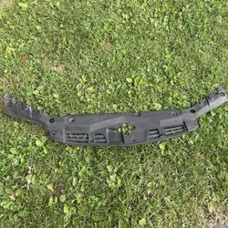 06-08 Acura Tsx Rad Cover 