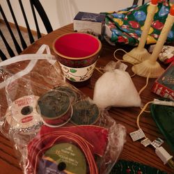 Lots Of Xmas Items