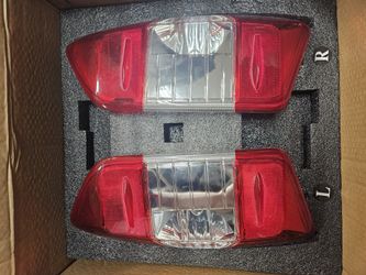OEM Toyota Tundra Brake Lights 
