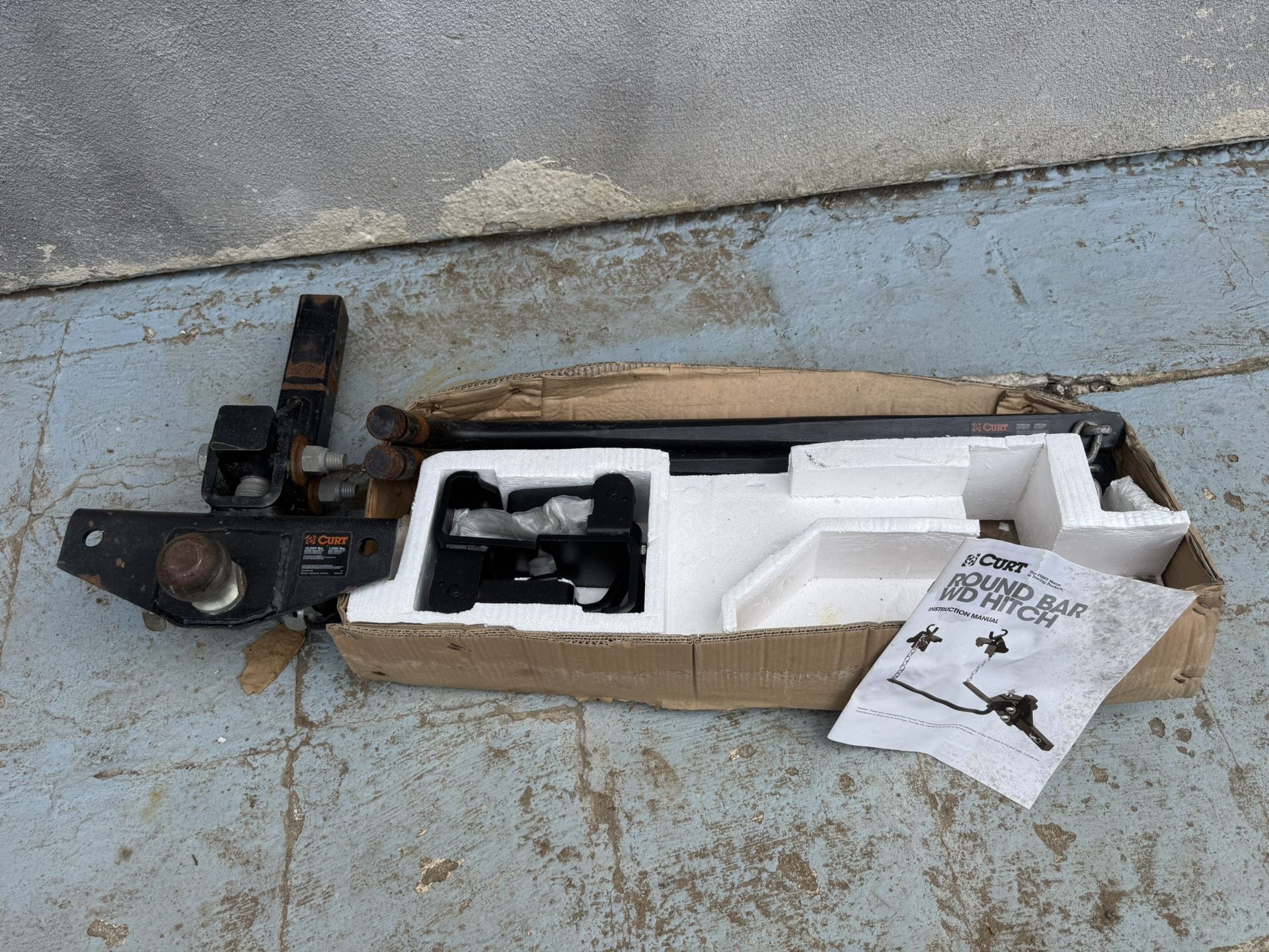 Curt Weight Distribution Hitch