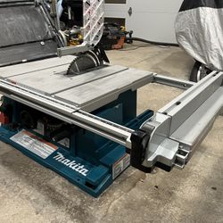 Makita 10” Table Saw 