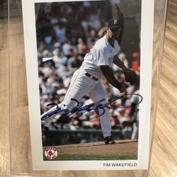 Red Sox Signed Memorabilia 