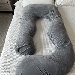 Pregnancy pillow