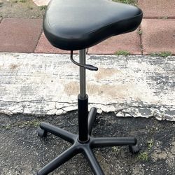 Black Adjustable Saddle Stool On Wheels 