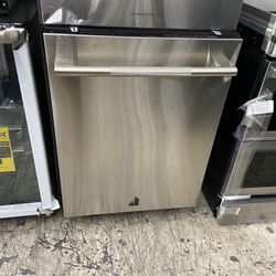 Jenn-Air Stainless Steel Dishwasher 24”
