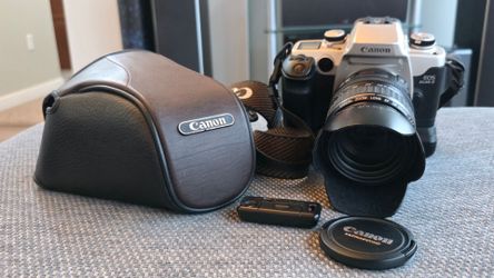 Canon EOS Elan II film camera