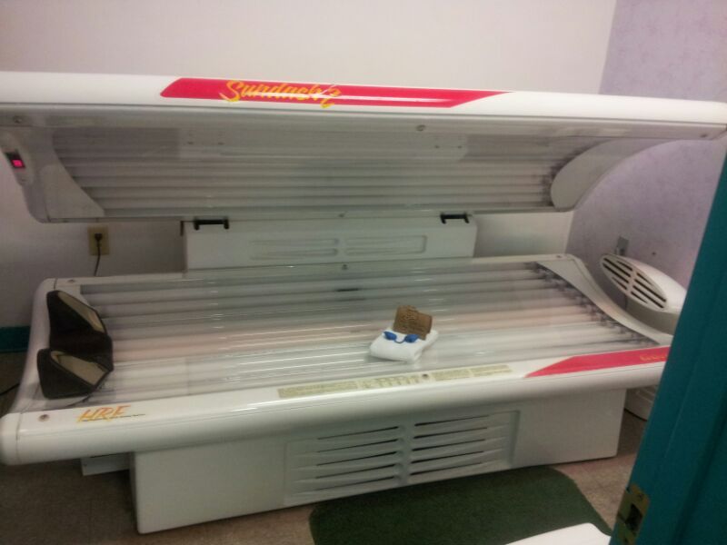 Sundash Genesis Tanning Bed