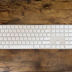 Apple - Magic Keyboard with Numeric Keypad
