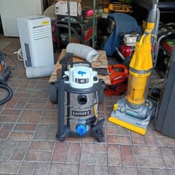4 N 1 Wet Dry Vacuum. Dyson Cleaner