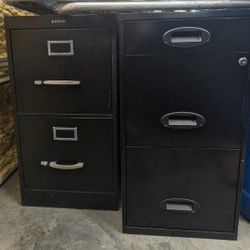 Filing Cabinets Both For 25 or 15 Each 
