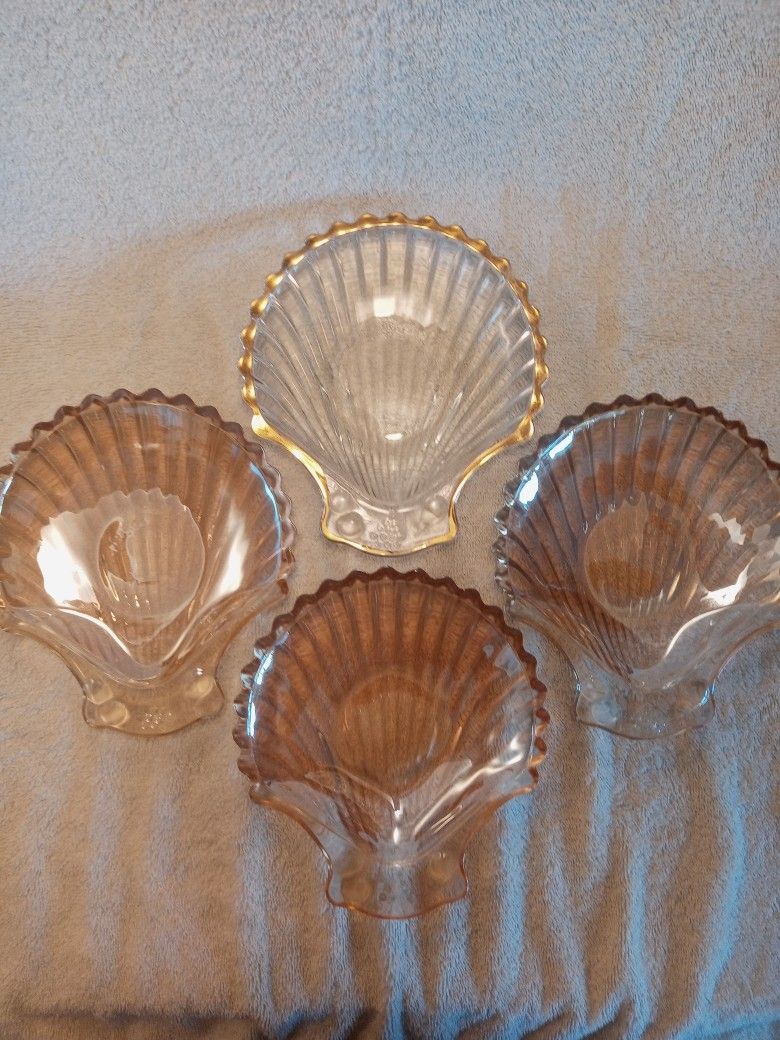 Carnival Glass 1940s Shell Shape Bowl's