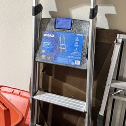 Kobalt 3 Step Foldable Step Ladder 