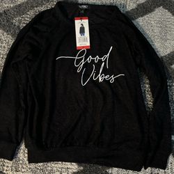 New Women’s Shirt Medium 