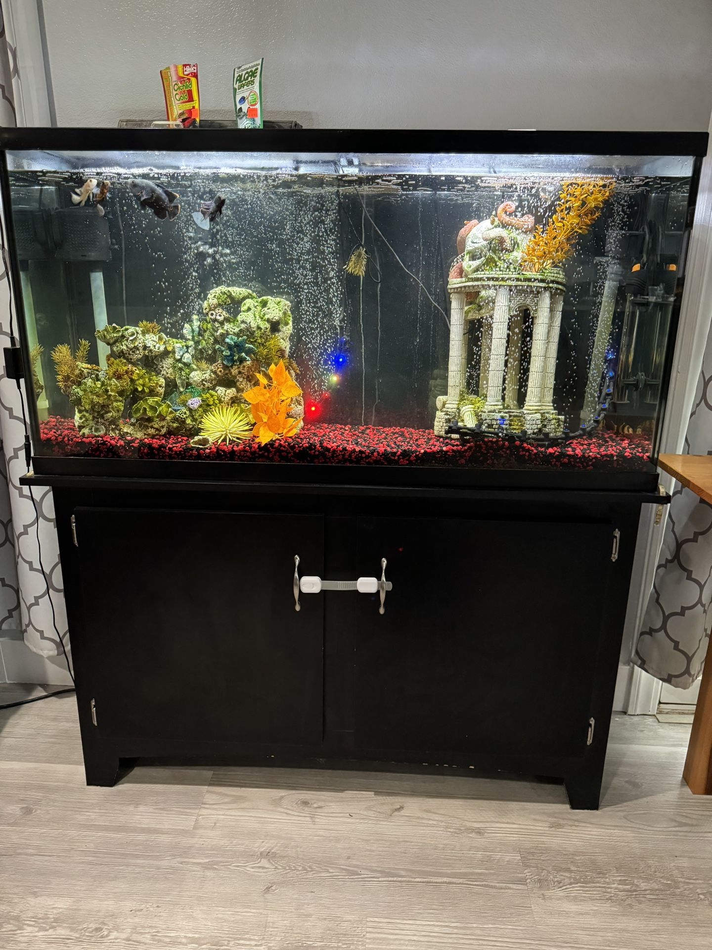 Fish Tank Stand with Storage. (Tank Not Included)