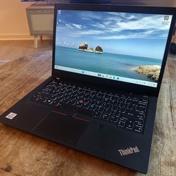 14” Lenovo Thinkpad Laptop (10th Gen, 16GB, Touch Screen Display)
