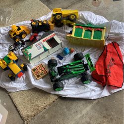 10+ Boy Toys (BIG cars, a train station, and much more!)