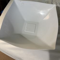 White Square Plastic Bowl