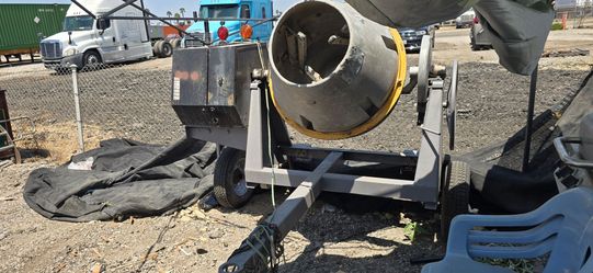 Cement mixer