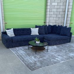 *Free Delivery* Macys Large Sectional Couch Sofa 