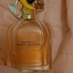 Marc Jacobs Perfume 80% Full