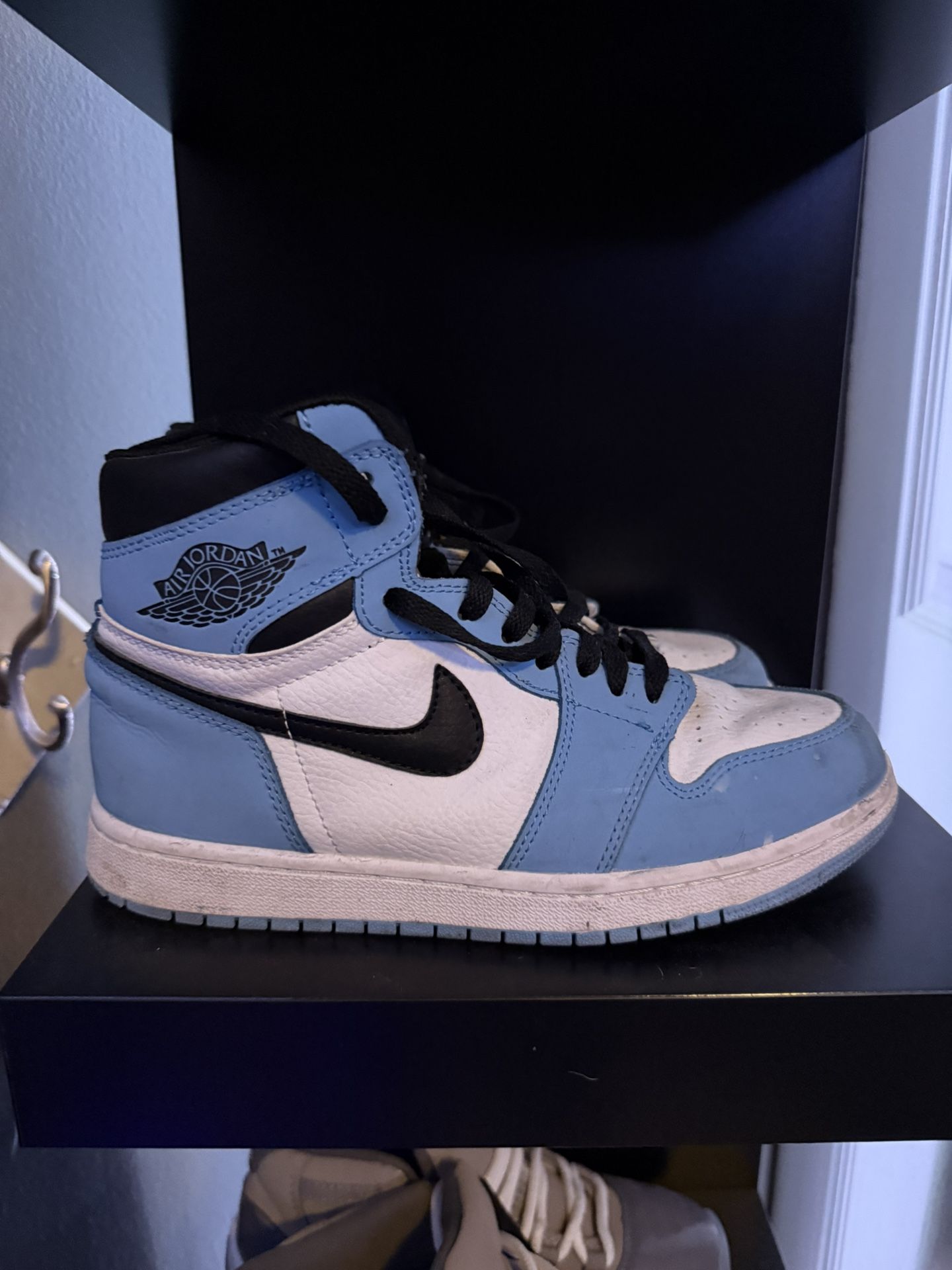 Jordan 1 University Blue