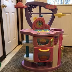 Barbie kitchen- $8