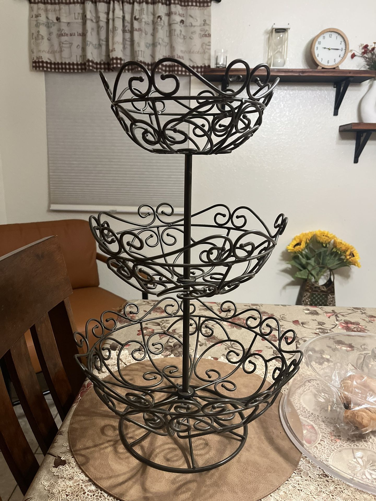 Vintage Fruit/Vegetable Basket