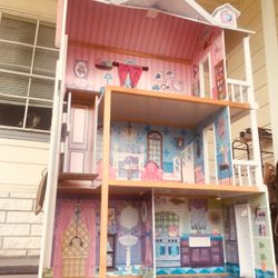 Barbies with 4 foot Barbie dollhouse with so many clothes, hangers, shoes, outfits furniture Barbies with 4 ft. dollhouse with so many clothes, hanger