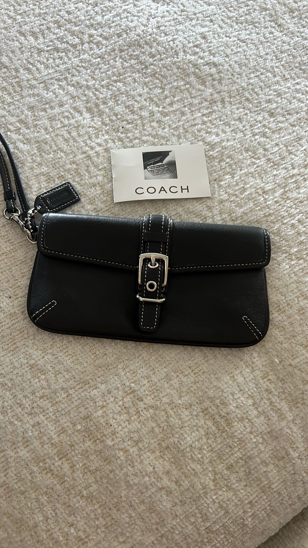 Like New. Coach Leather Wristlet Clutch
