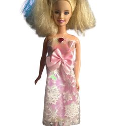 vintage 1960s Barbie pink legs no original clothes or box. T-33